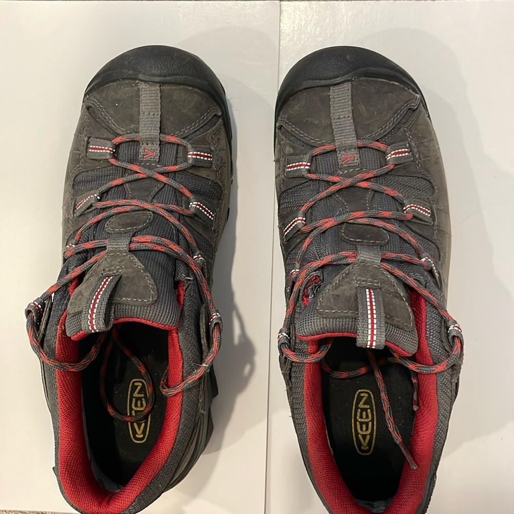M Keen Targhee III Waterproof Size 8. Gently used.